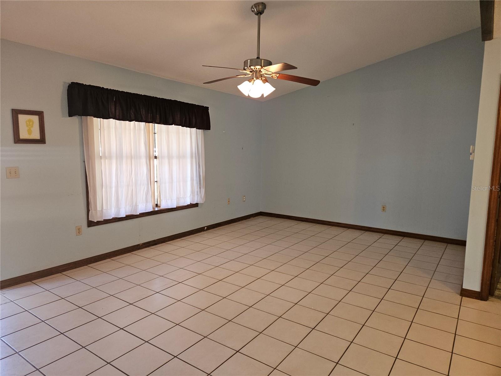 Image 10 of 28 For 1 Almond Pass