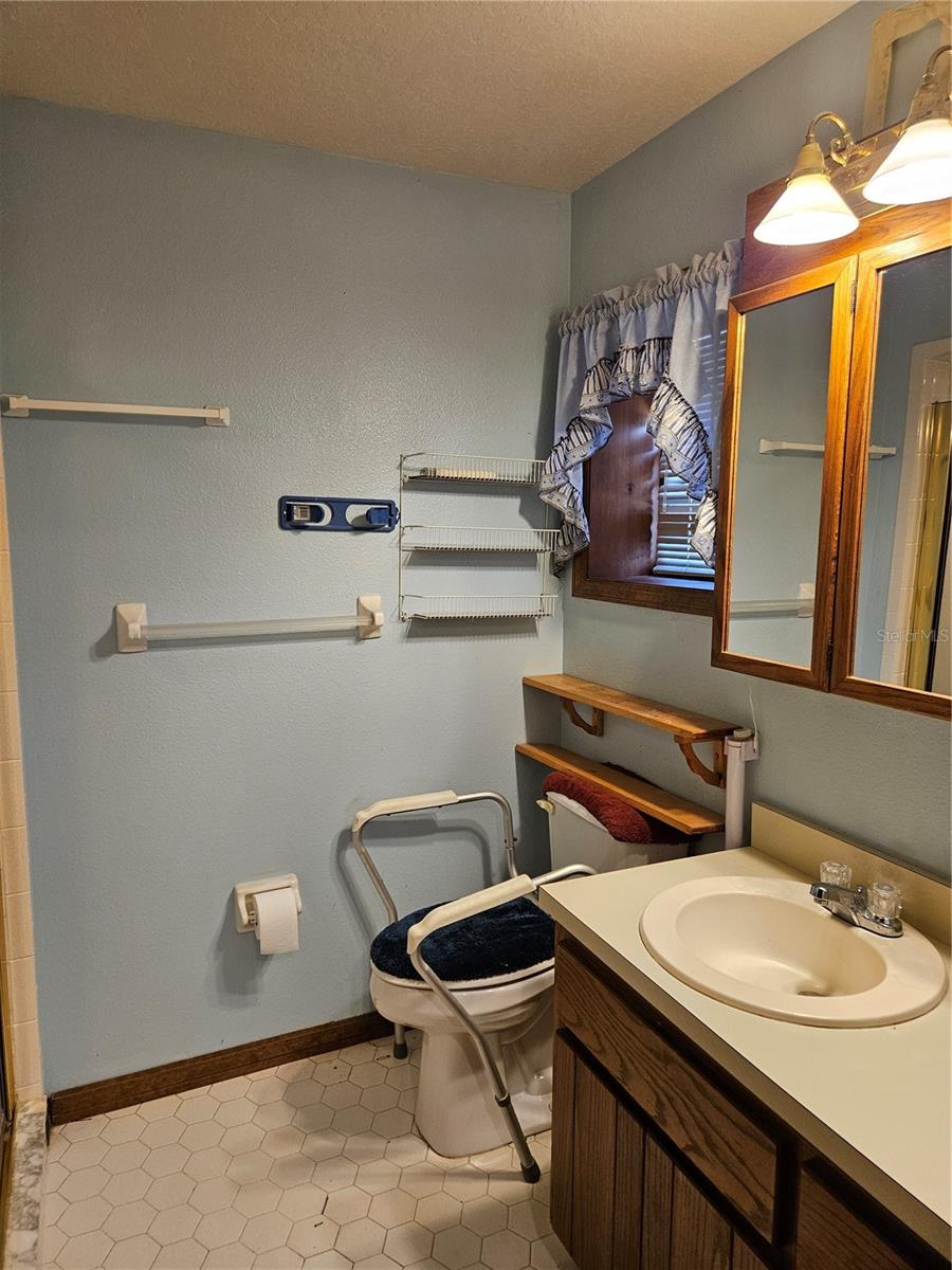 Image 14 of 28 For 1 Almond Pass