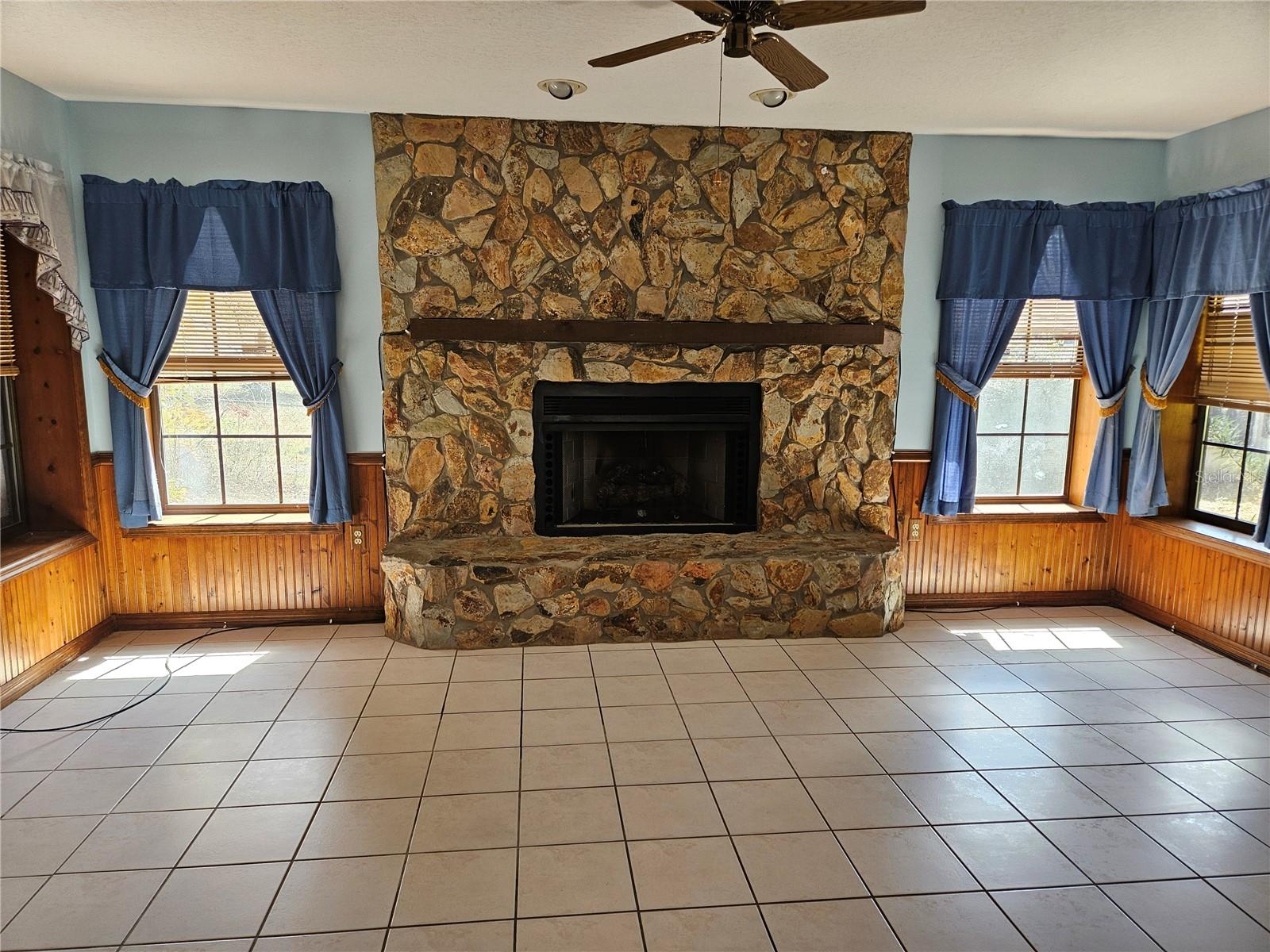 Image 15 of 28 For 1 Almond Pass