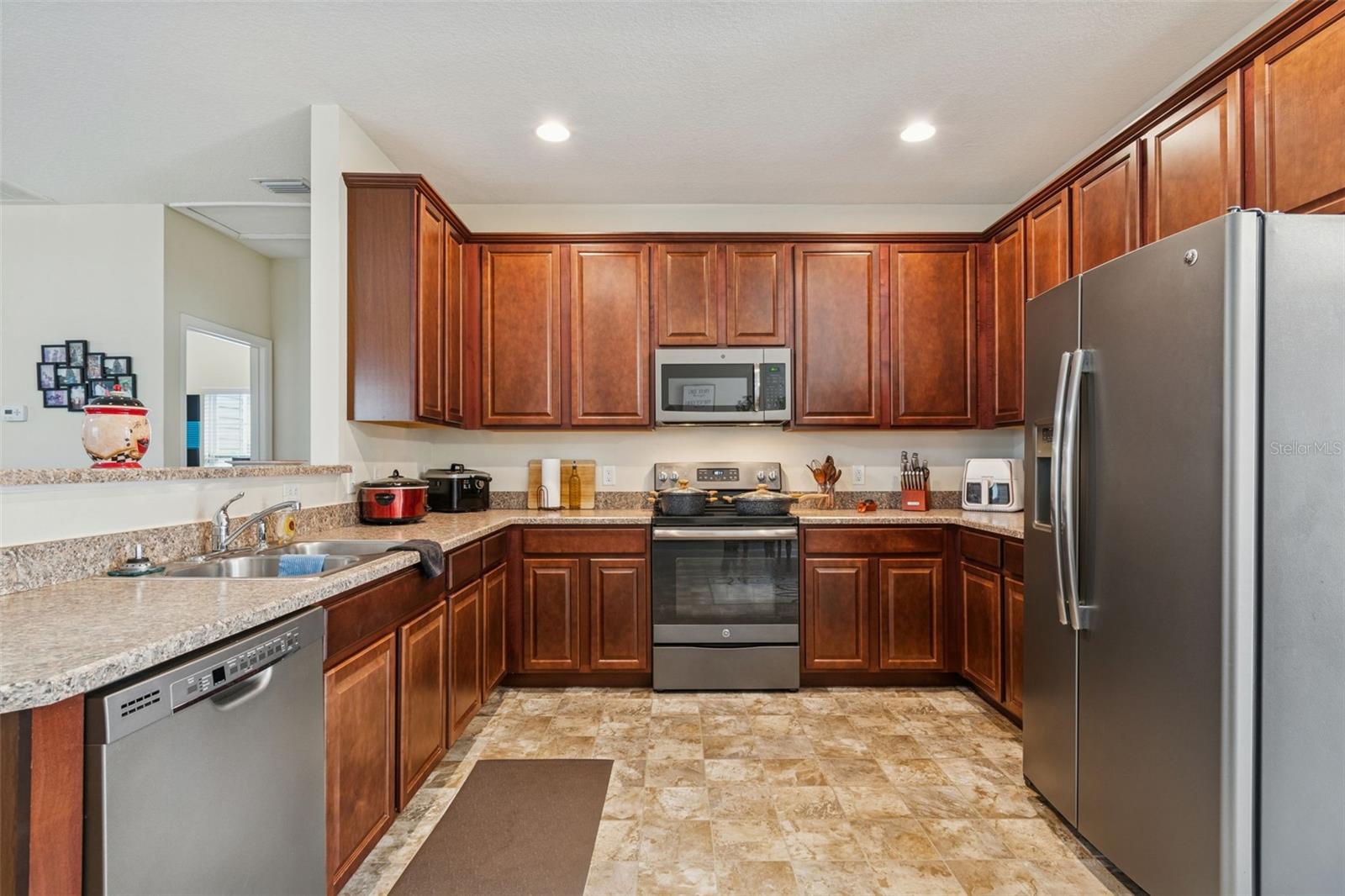 Image 9 of 26 For 7723 21st Terrace