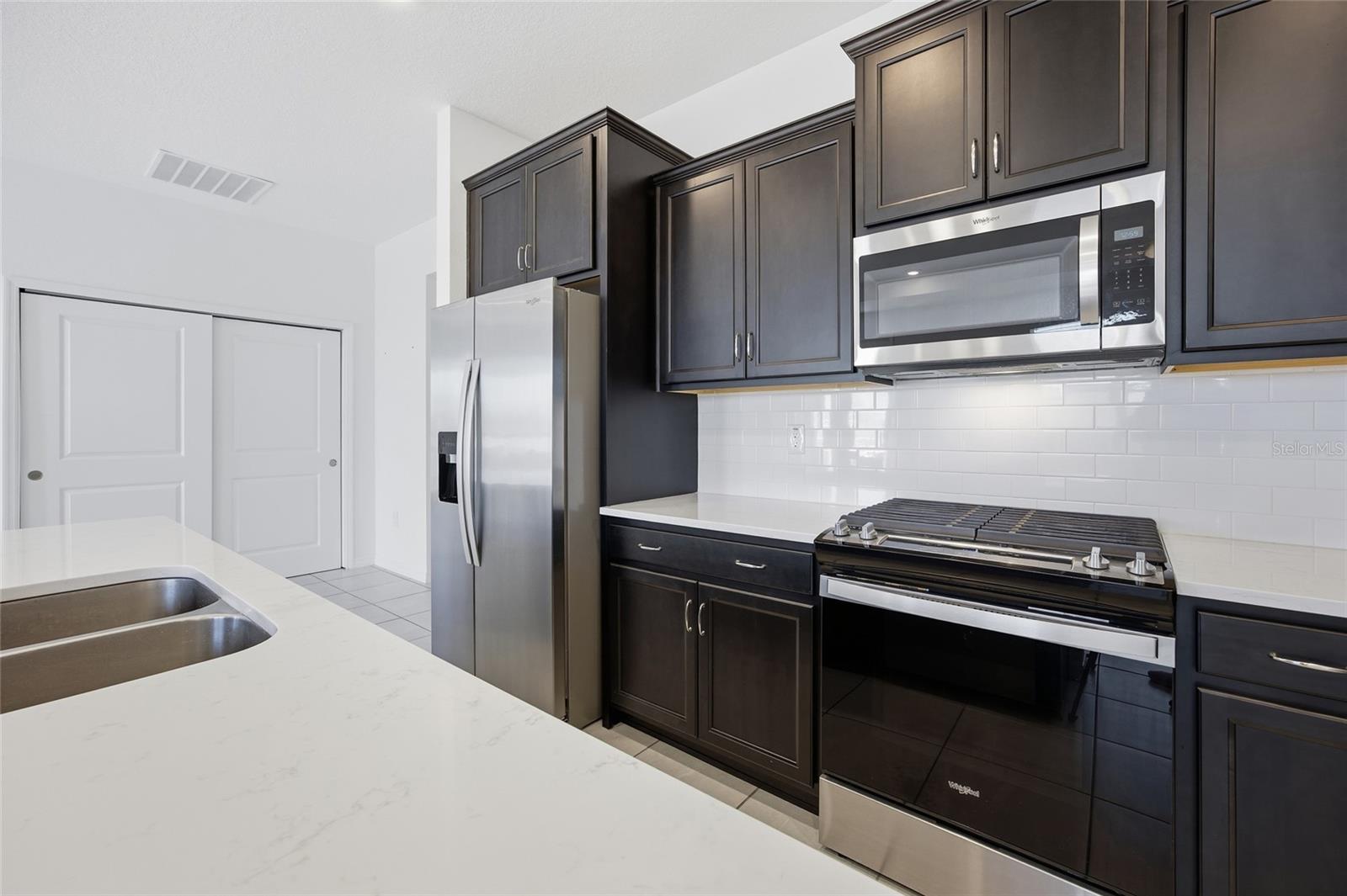 Image 12 of 48 For 6396 72nd Terrace