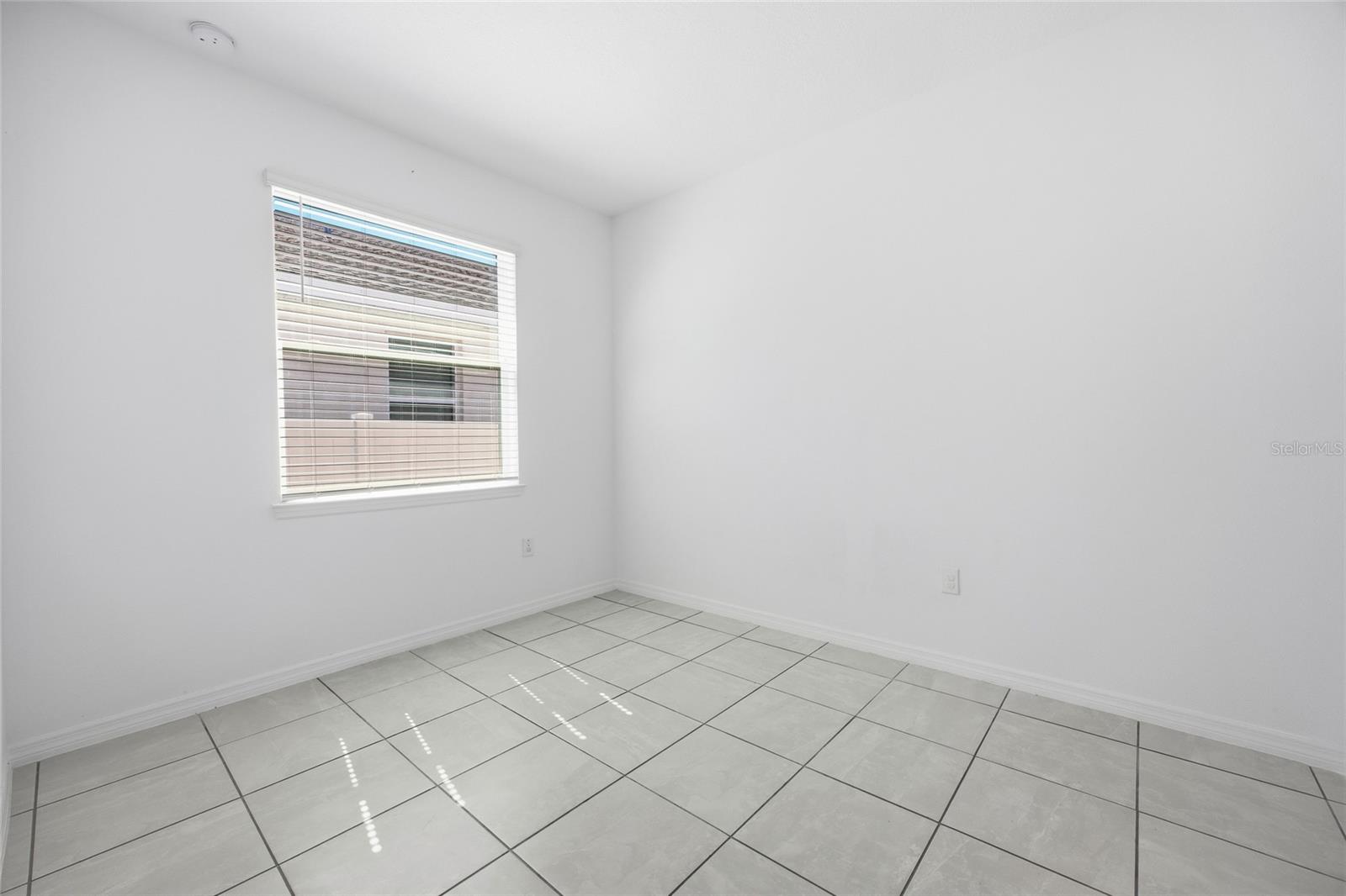 Image 23 of 48 For 6396 72nd Terrace