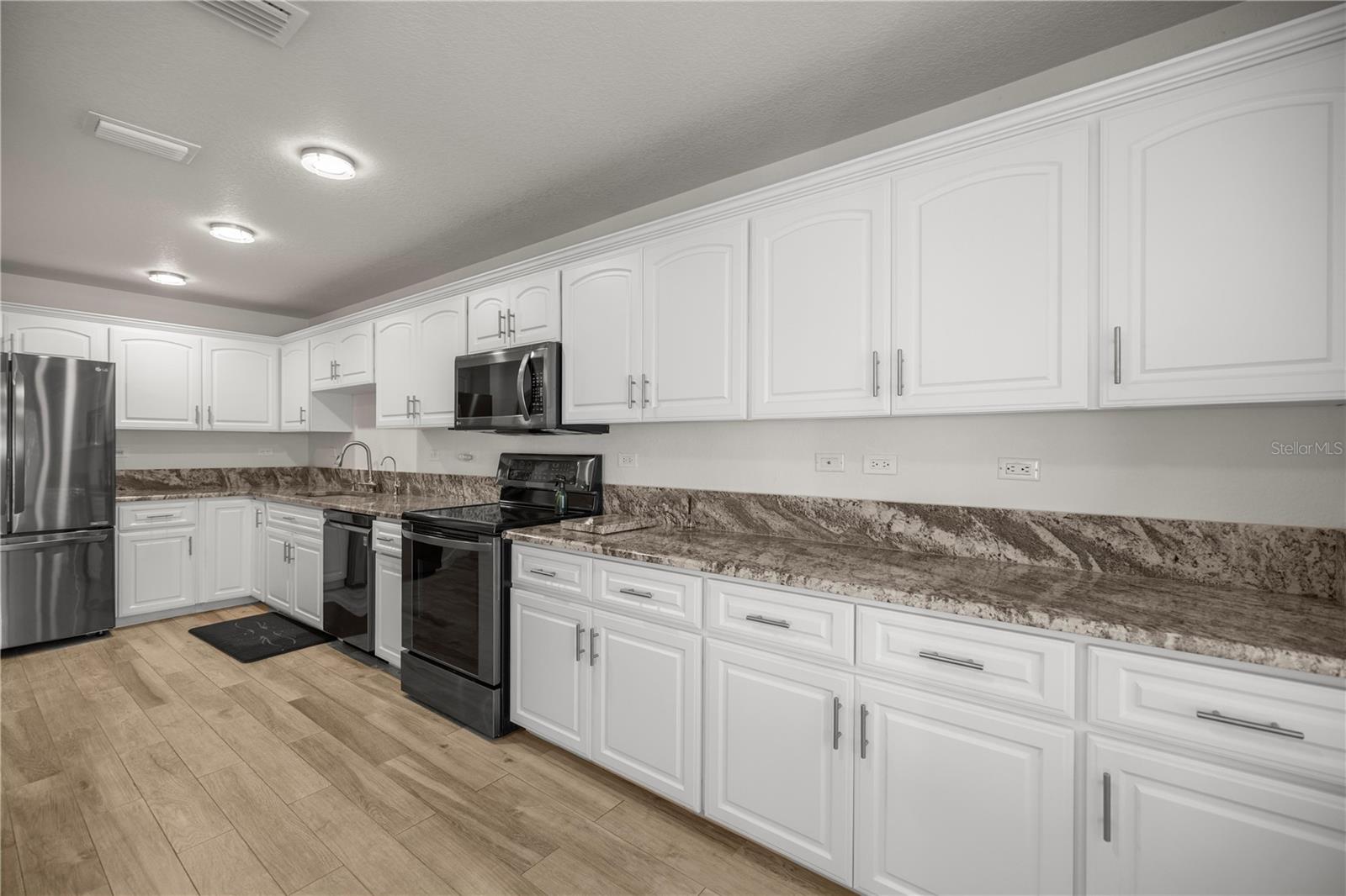 Image 12 of 30 For 4427 5th Street