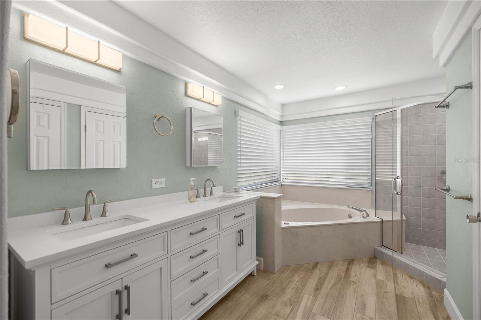 Image 17 of 30 For 4427 5th Street