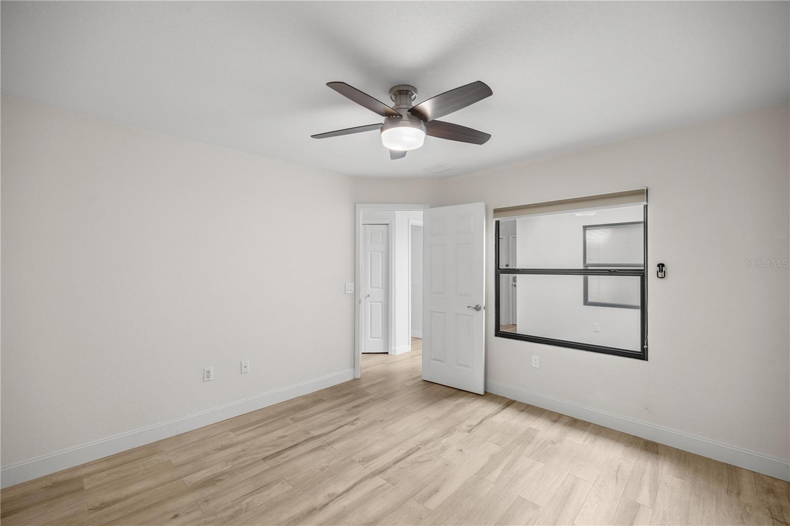 Image 20 of 30 For 4427 5th Street