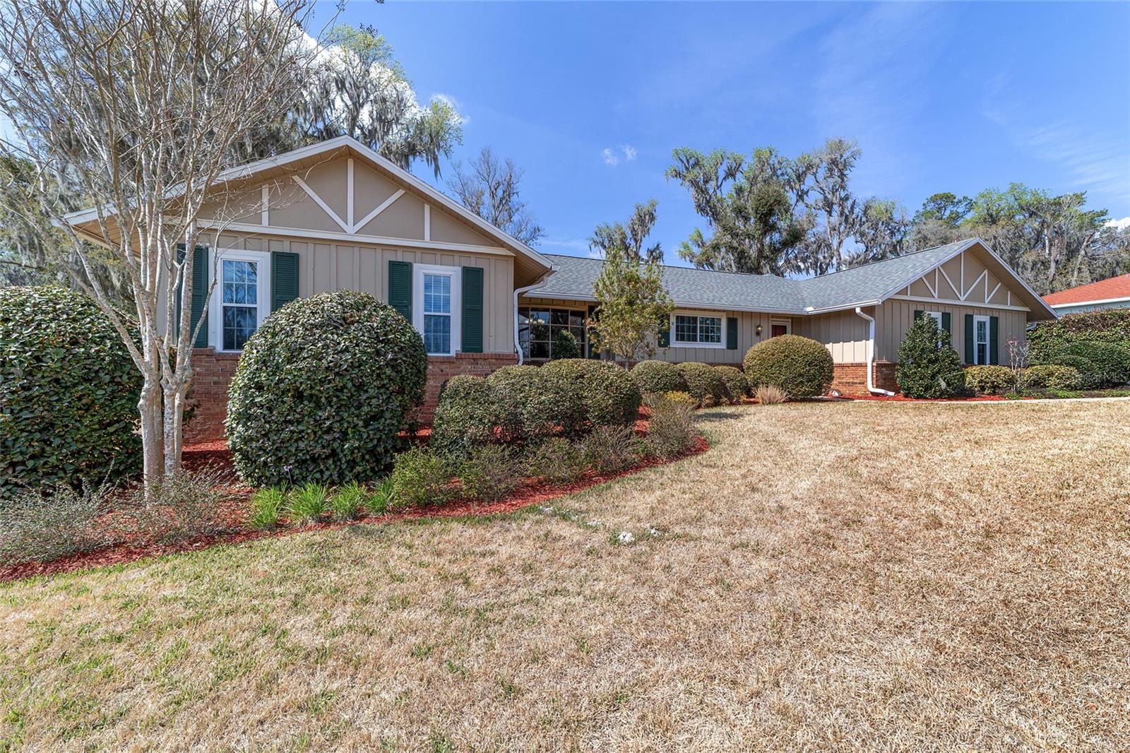 Image 4 of 51 For 5252 76th Court