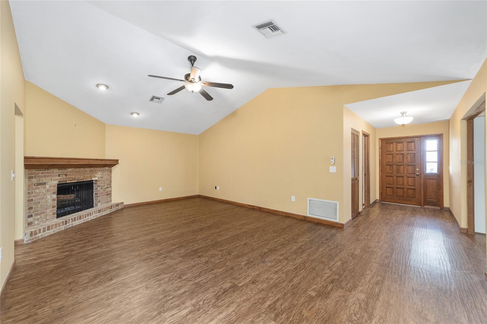 Image 8 of 51 For 5252 76th Court