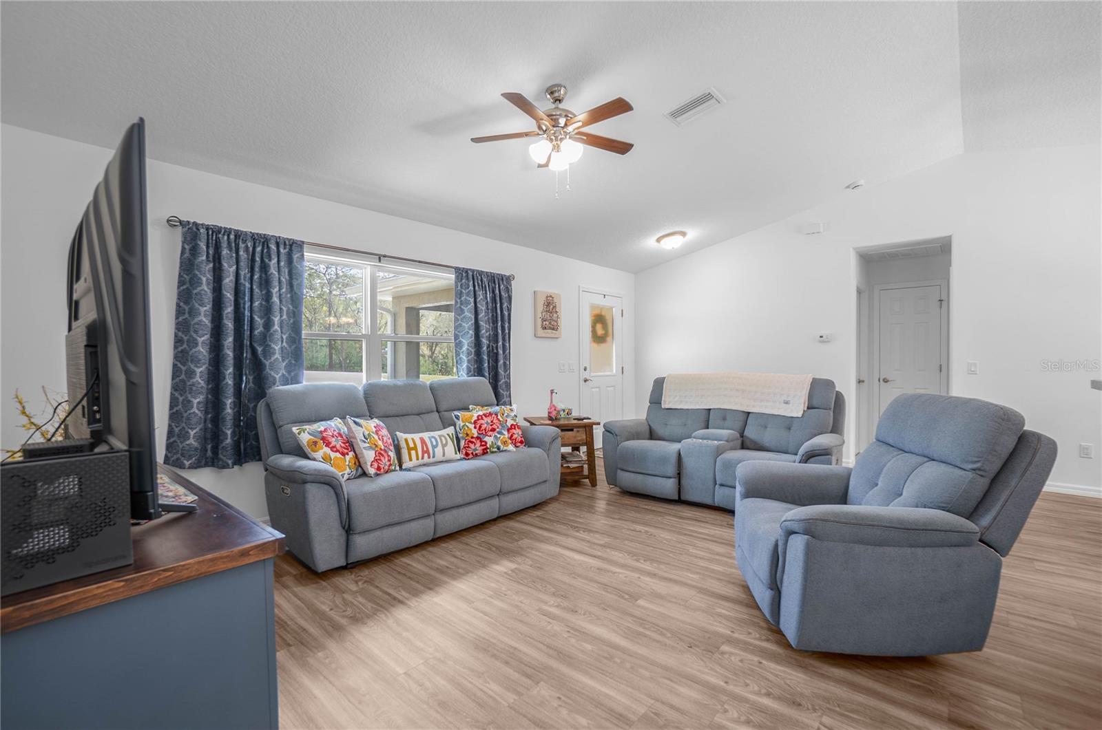 Image 9 of 33 For 3522 Oakdale Terrace