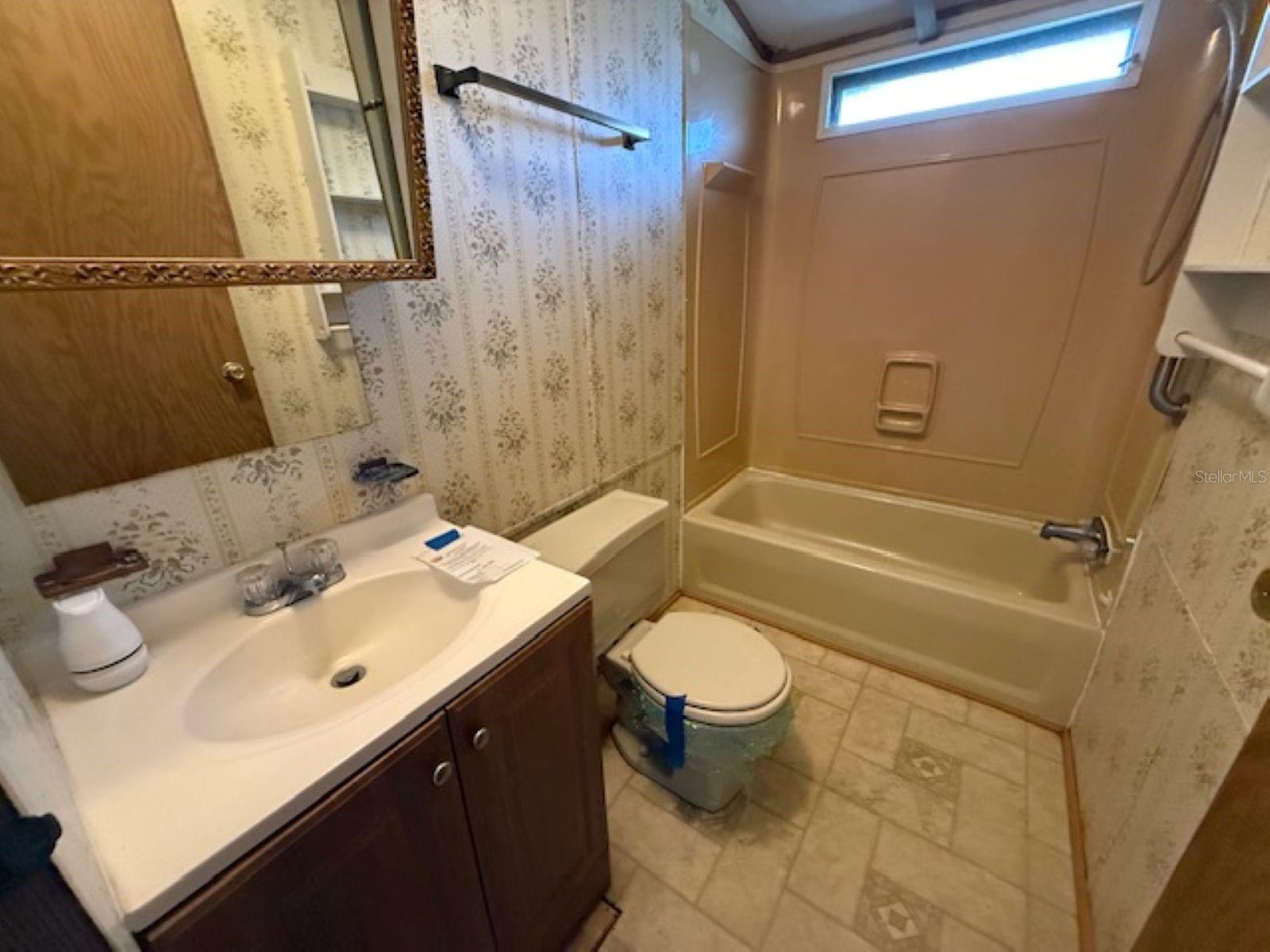 Image 7 of 10 For 1355 Reed Terrace