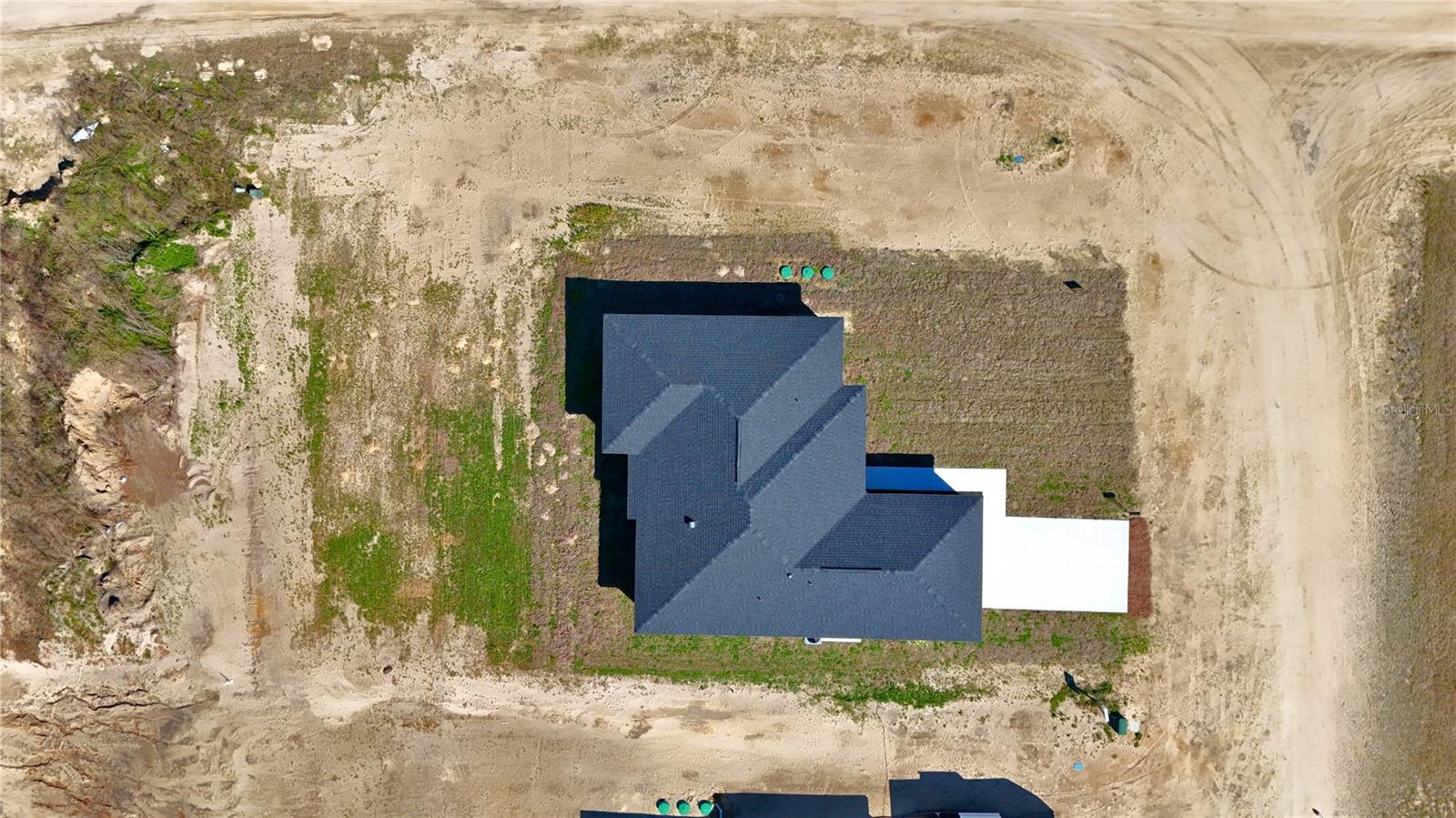 Image 23 of 36 For 110 Dupont Terrace