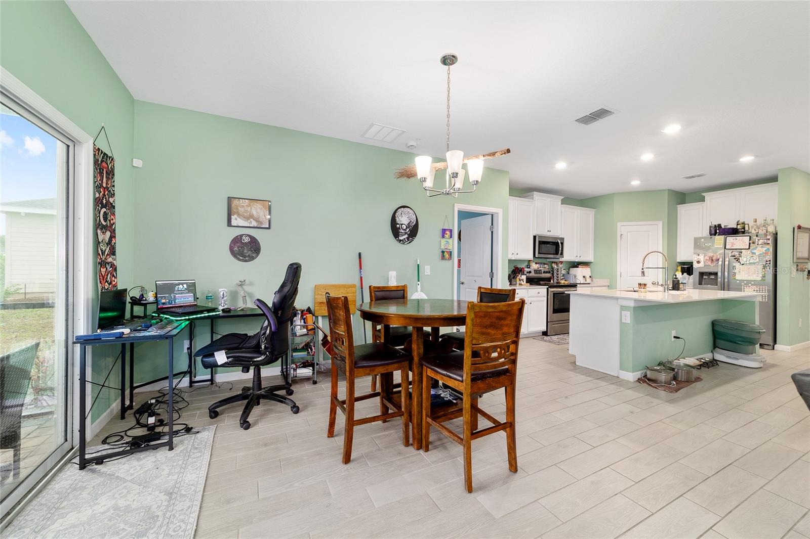 Image 19 of 48 For 1830 44th Court Road