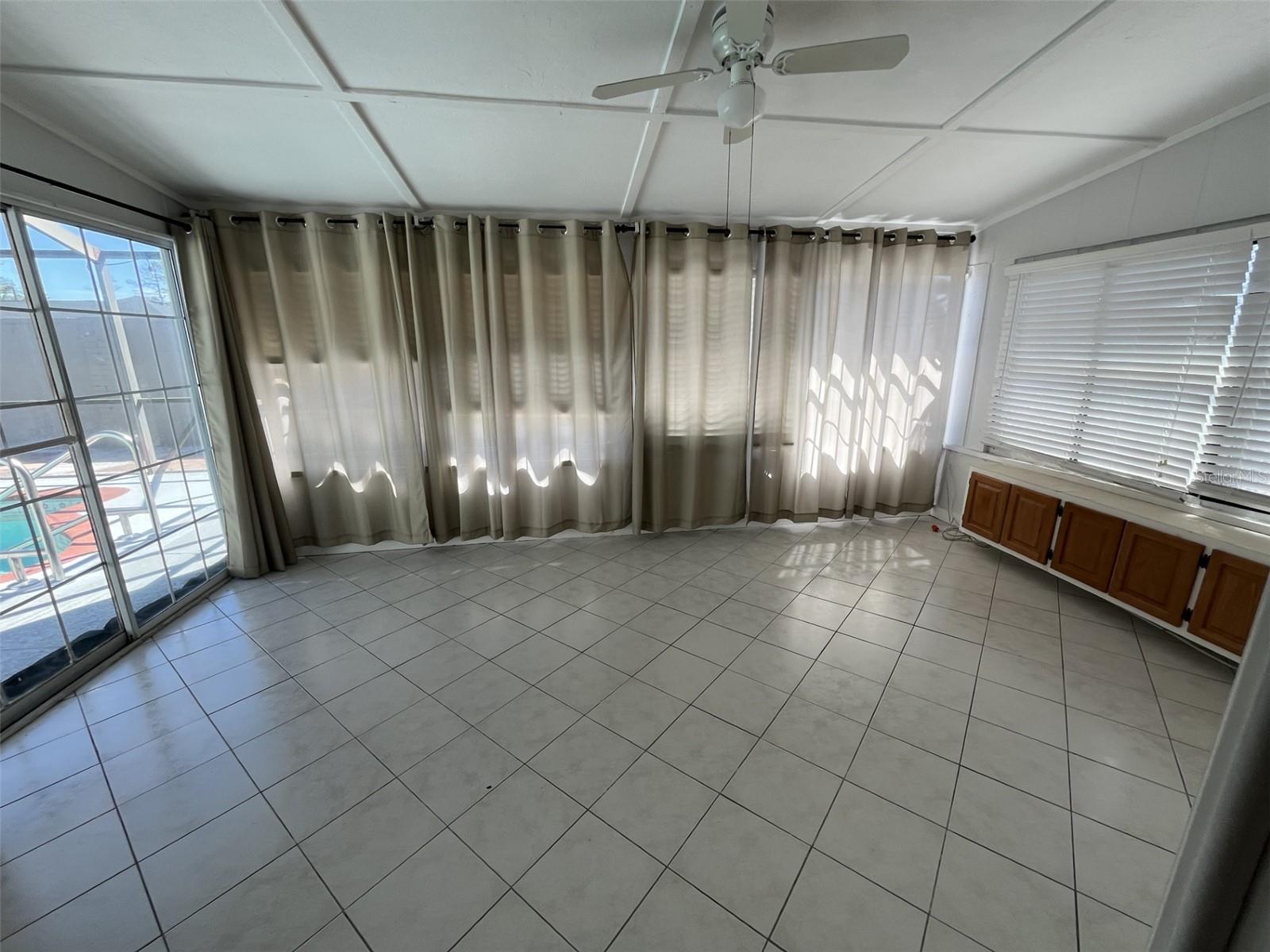 Image 10 of 28 For 1 Cherry Lane