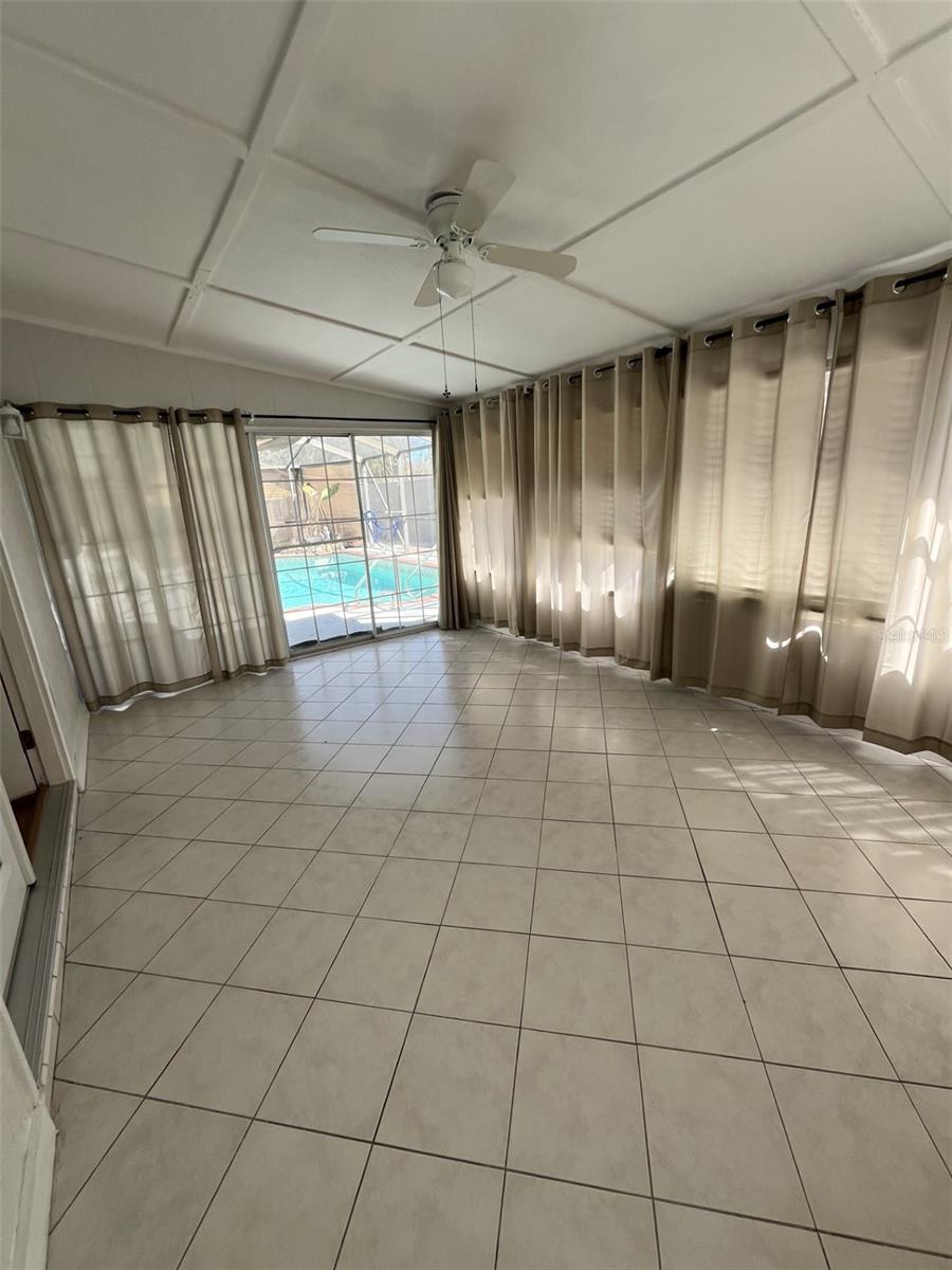 Image 11 of 28 For 1 Cherry Lane