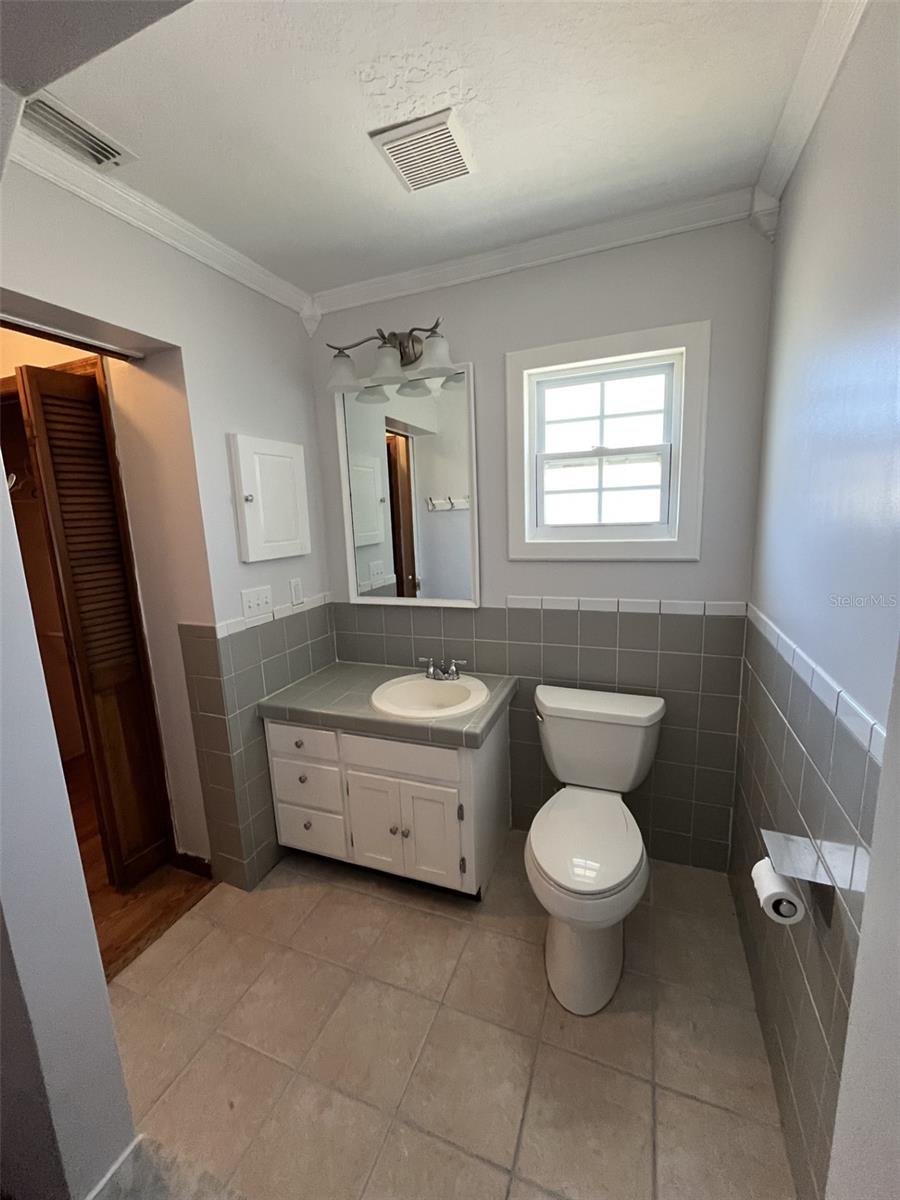 Image 19 of 28 For 1 Cherry Lane