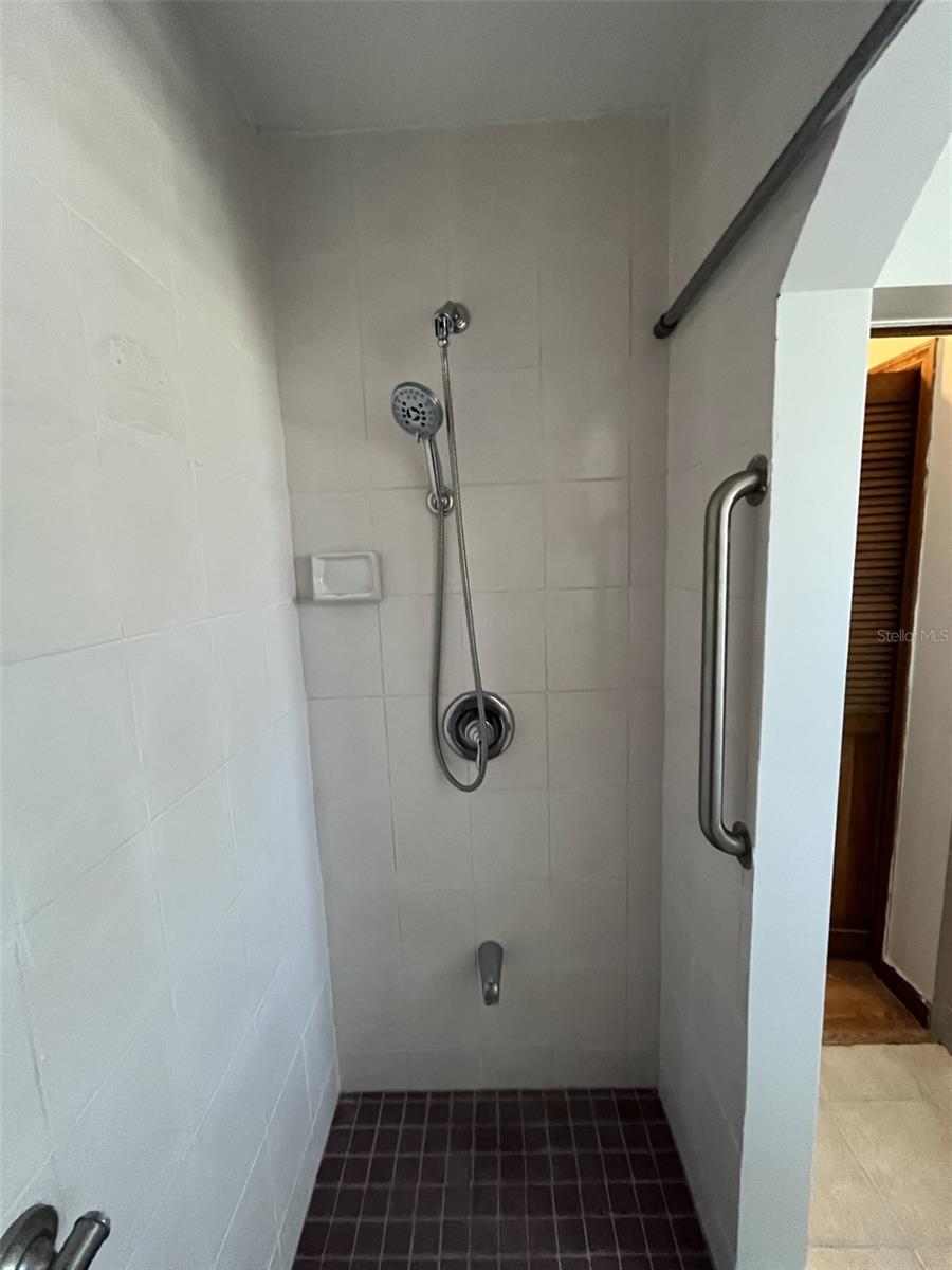 Image 21 of 28 For 1 Cherry Lane