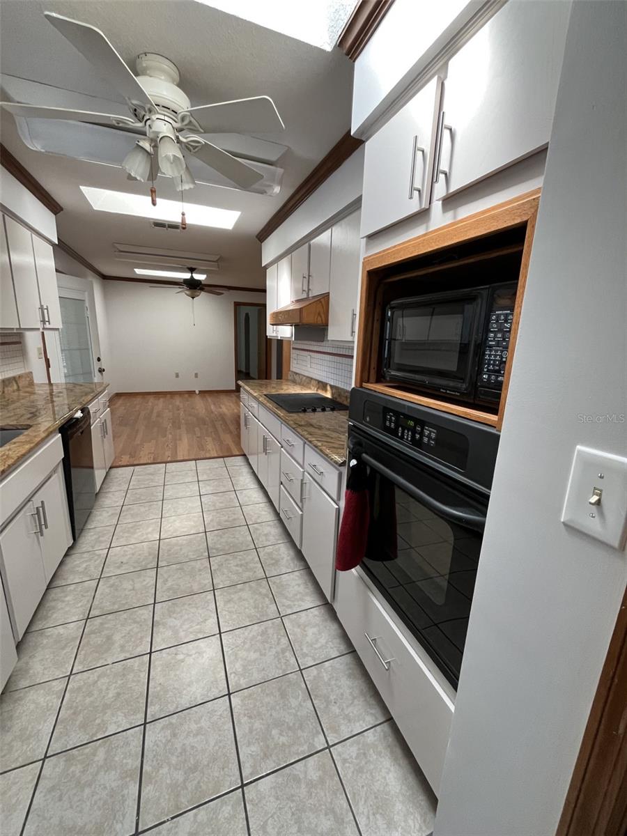 Image 8 of 28 For 1 Cherry Lane