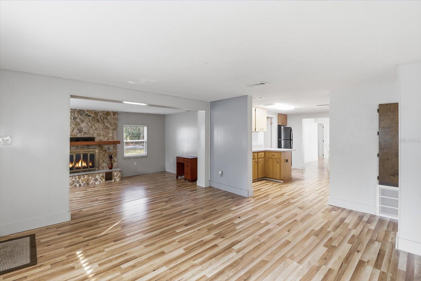 Image 11 of 37 For 5269 James Terrace