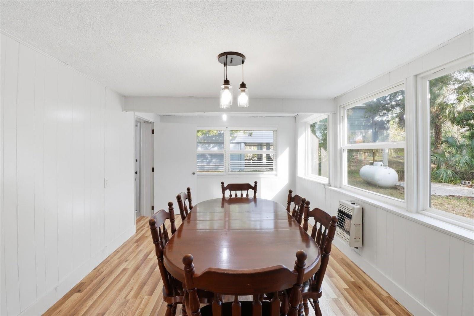 Image 19 of 37 For 5269 James Terrace