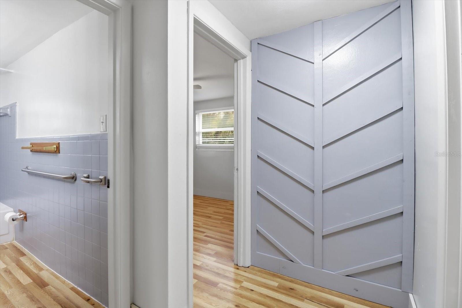 Image 27 of 37 For 5269 James Terrace