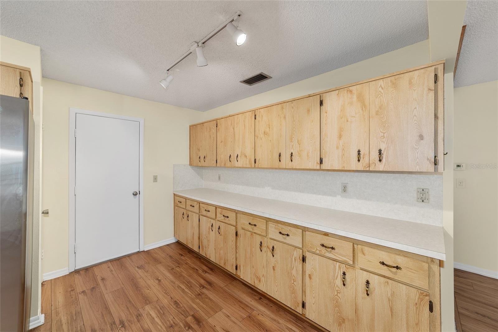 Image 20 of 42 For 8890 96th Street B