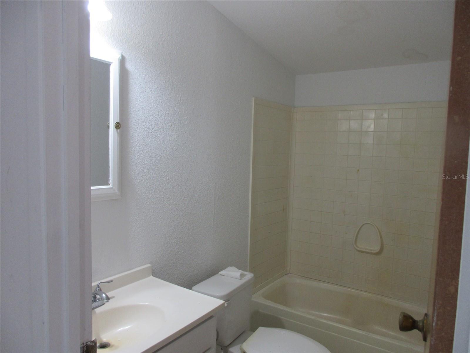 Image 10 of 19 For 18601 24th Lane