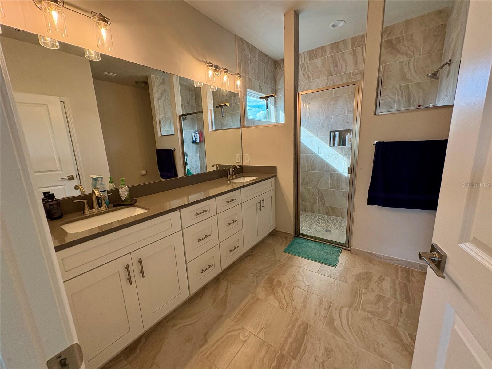 Image 17 of 22 For 6737 13th Lane