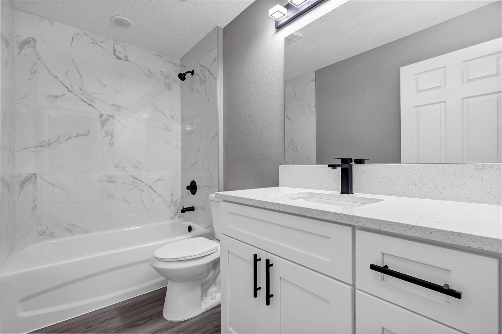 Image 17 of 38 For 14951 33rd Lane