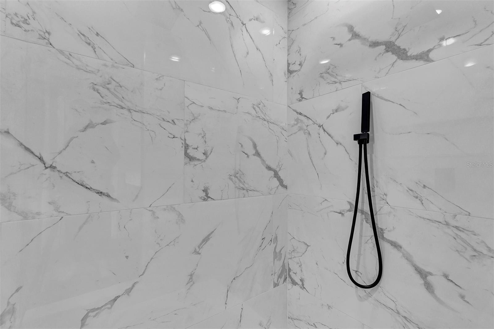 Image 31 of 38 For 14951 33rd Lane