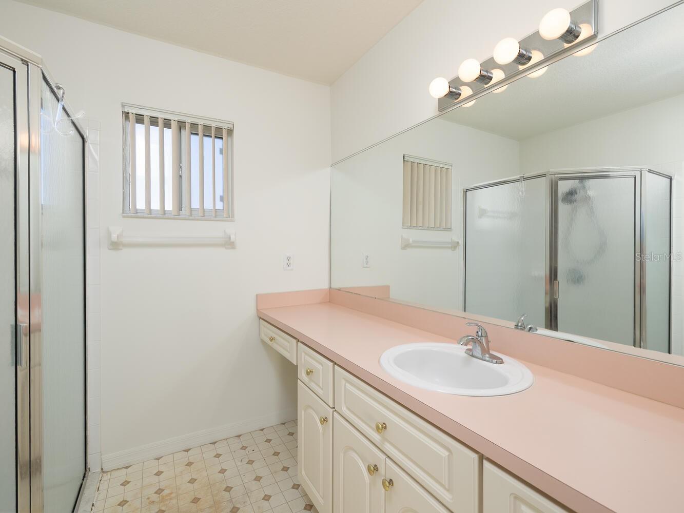 Image 13 of 49 For 6086 98th Loop