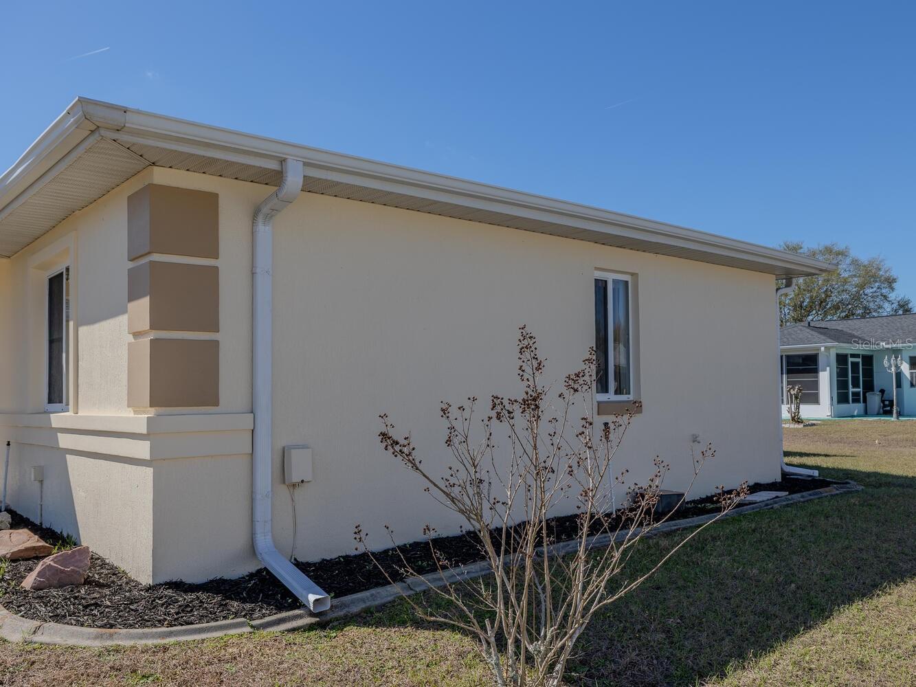 Image 34 of 49 For 6086 98th Loop