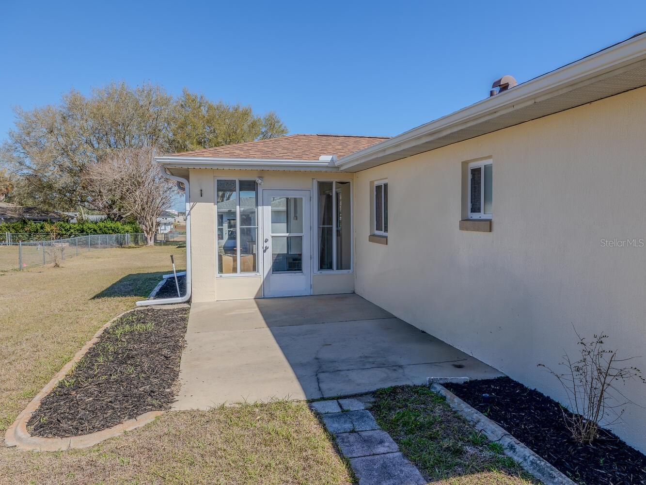 Image 37 of 49 For 6086 98th Loop