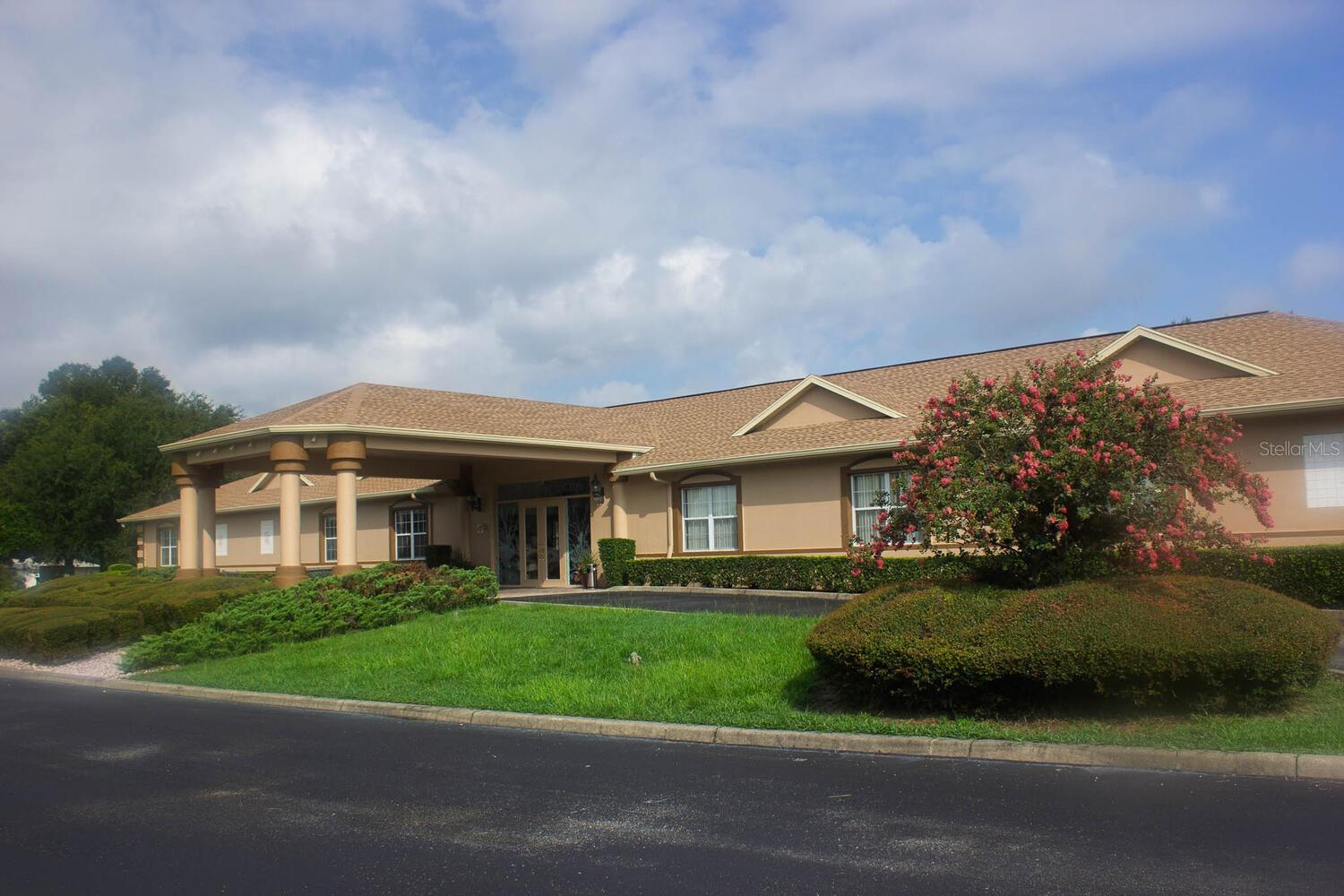 Image 39 of 49 For 6086 98th Loop