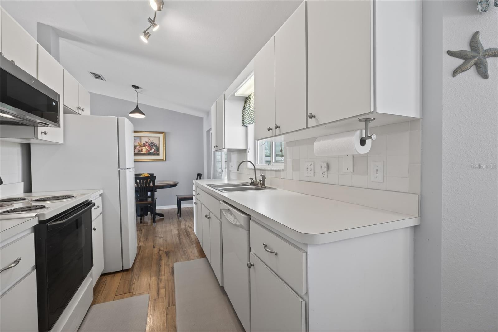 Image 14 of 30 For 6196 101st Place