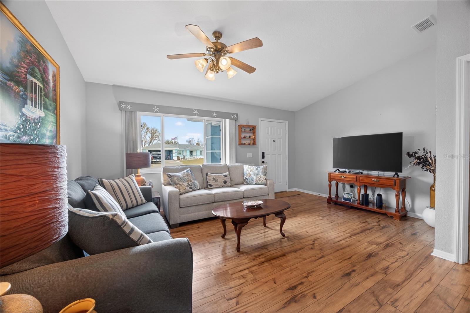 Image 5 of 30 For 6196 101st Place