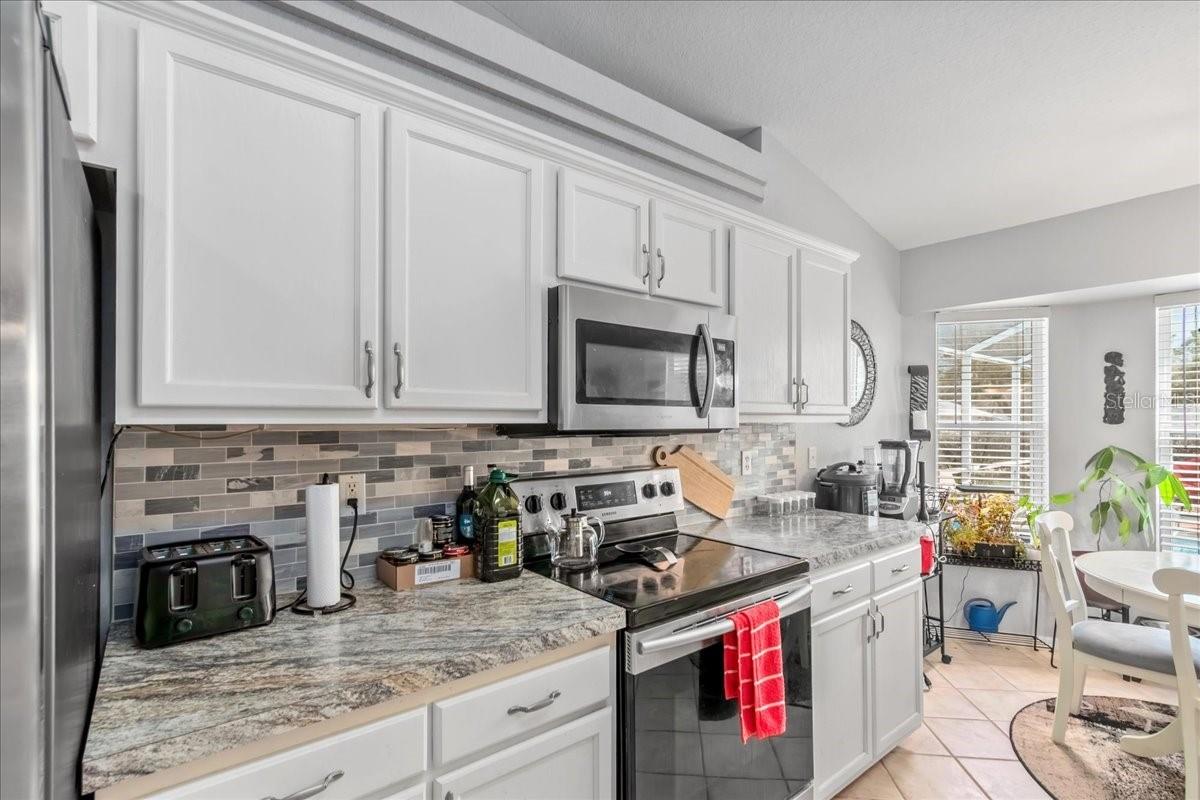 Image 15 of 33 For 14 Redwood Track Radial