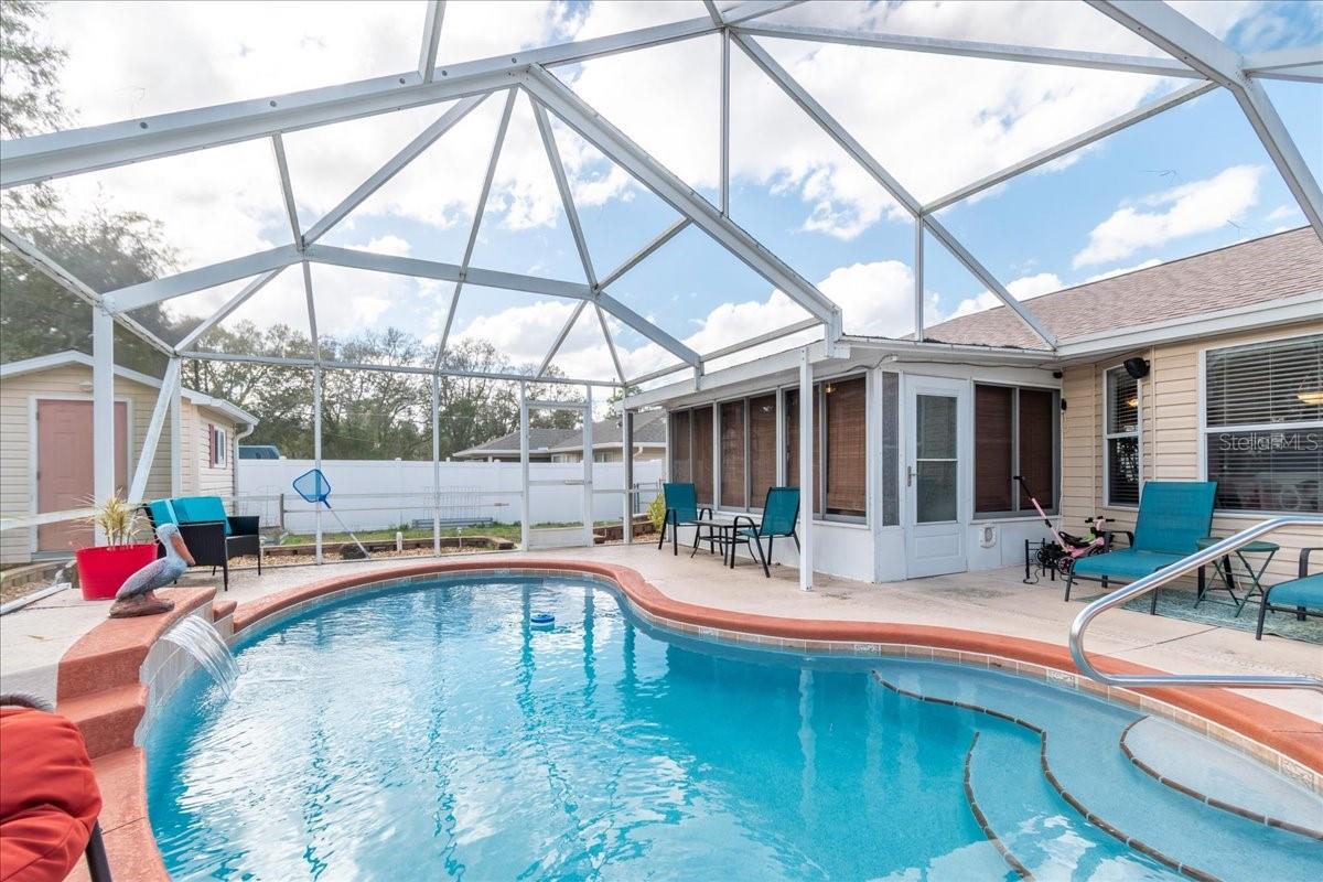 Image 27 of 33 For 14 Redwood Track Radial