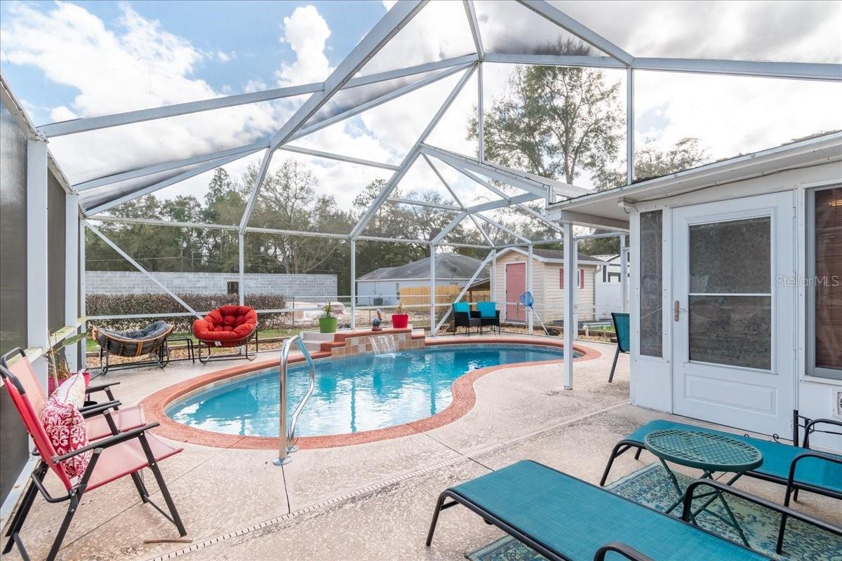 Image 28 of 33 For 14 Redwood Track Radial