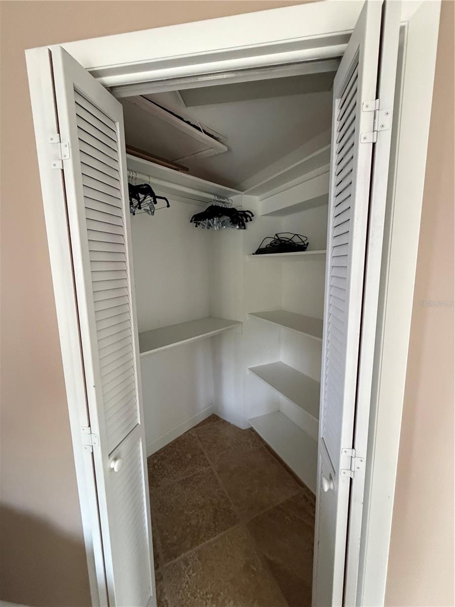 Image 18 of 19 For 15760 140th Avenue