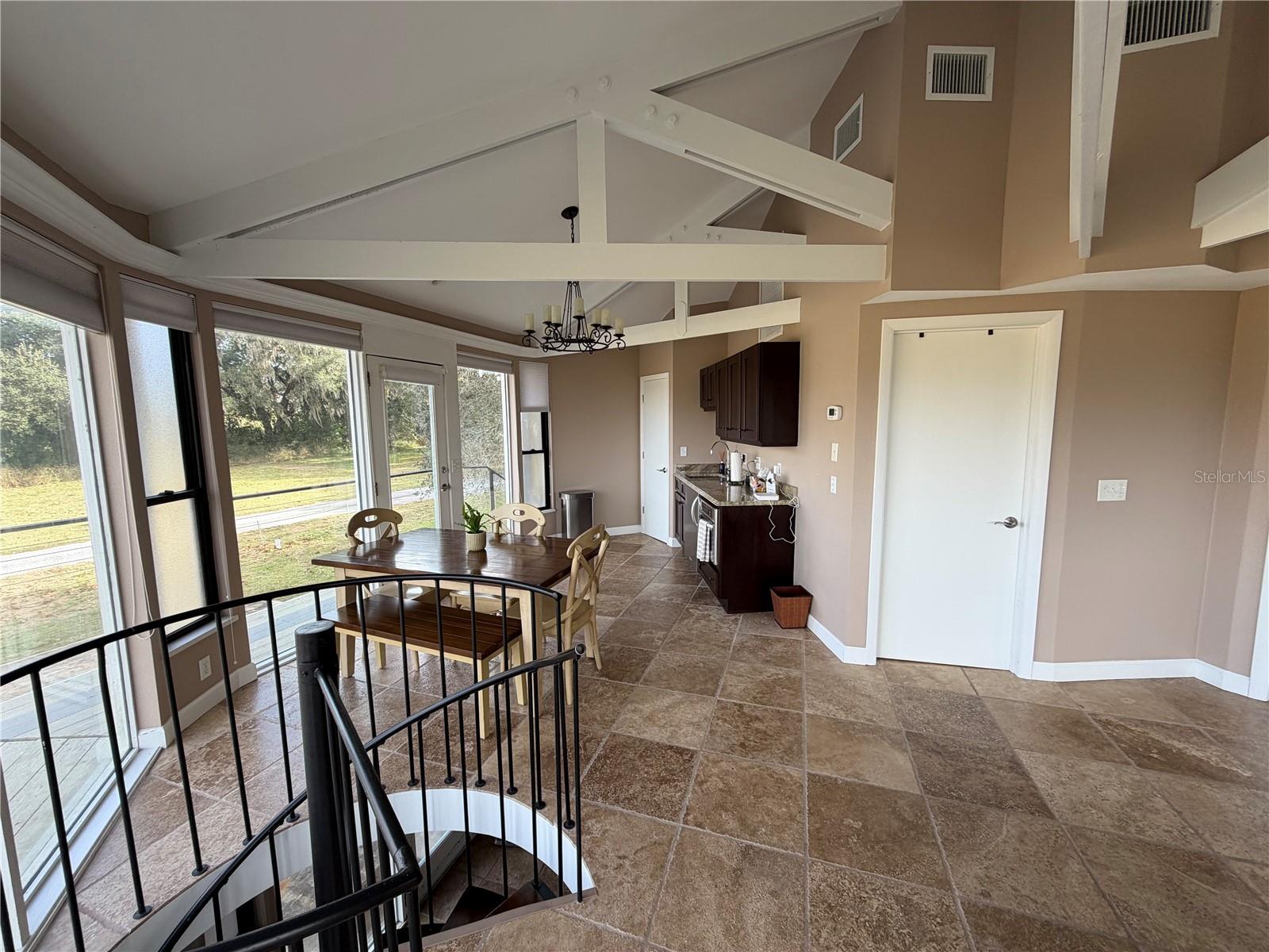 Image 4 of 19 For 15760 140th Avenue