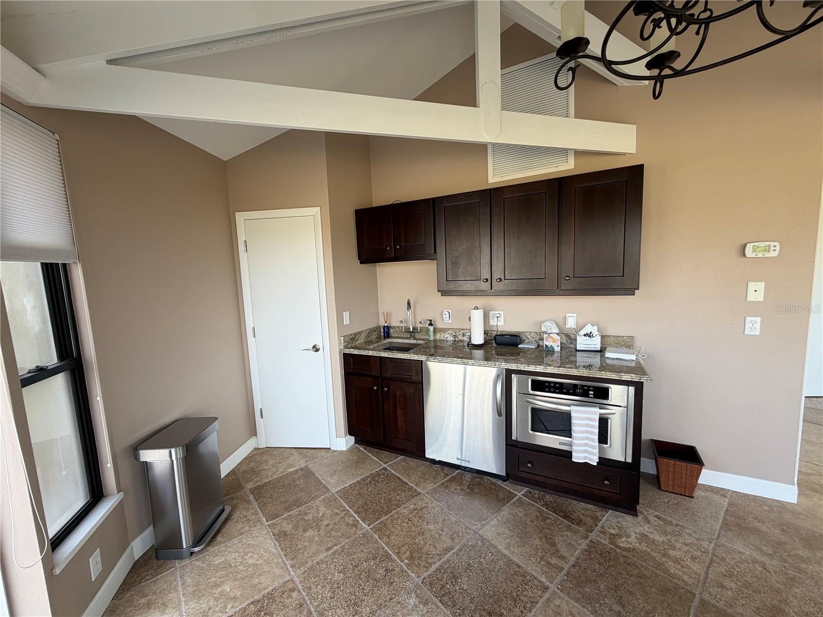 Image 7 of 19 For 15760 140th Avenue