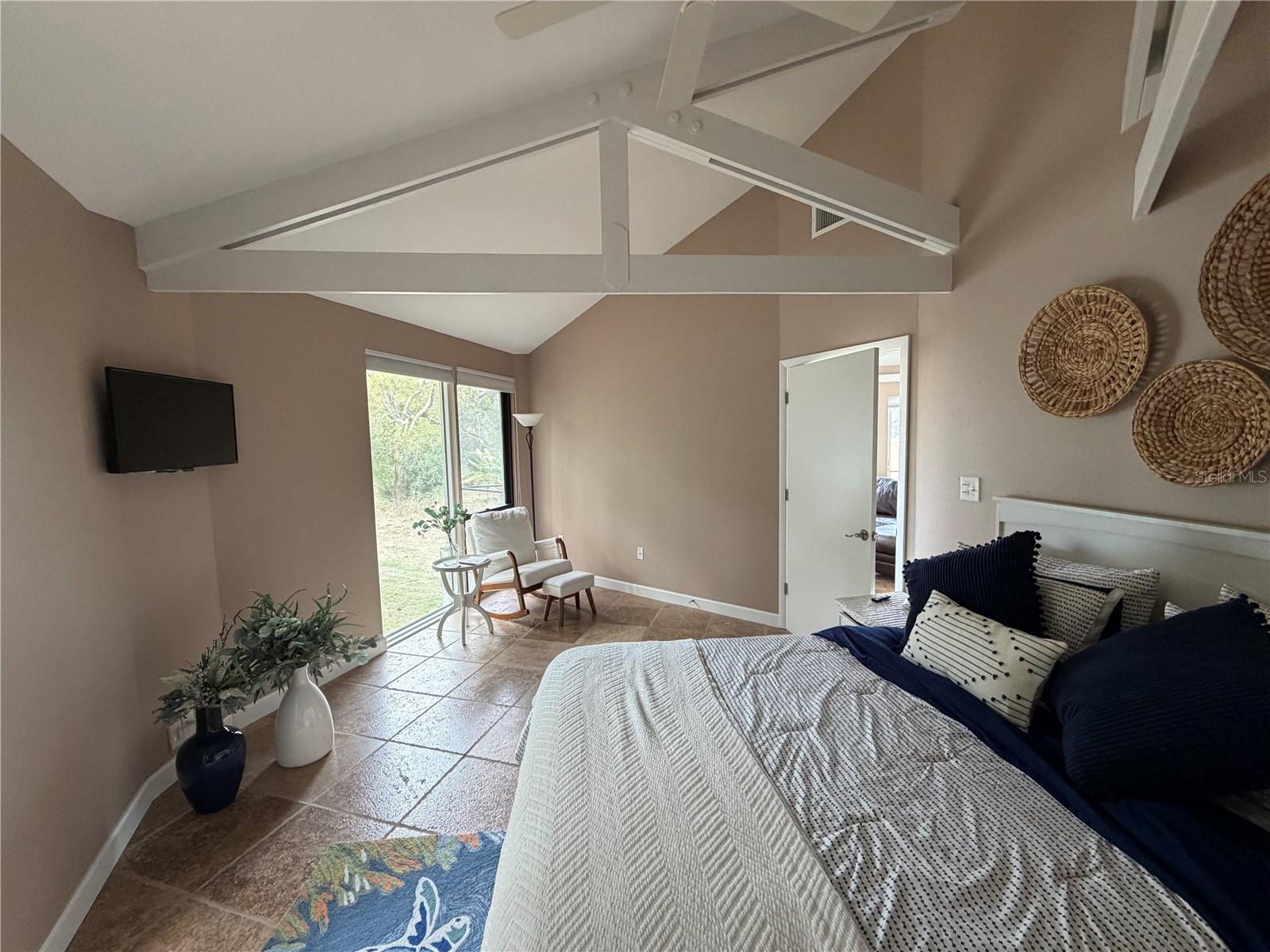 Image 9 of 19 For 15760 140th Avenue