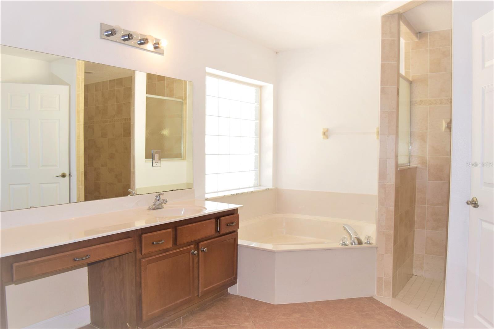 Image 10 of 18 For 4444 115th Street