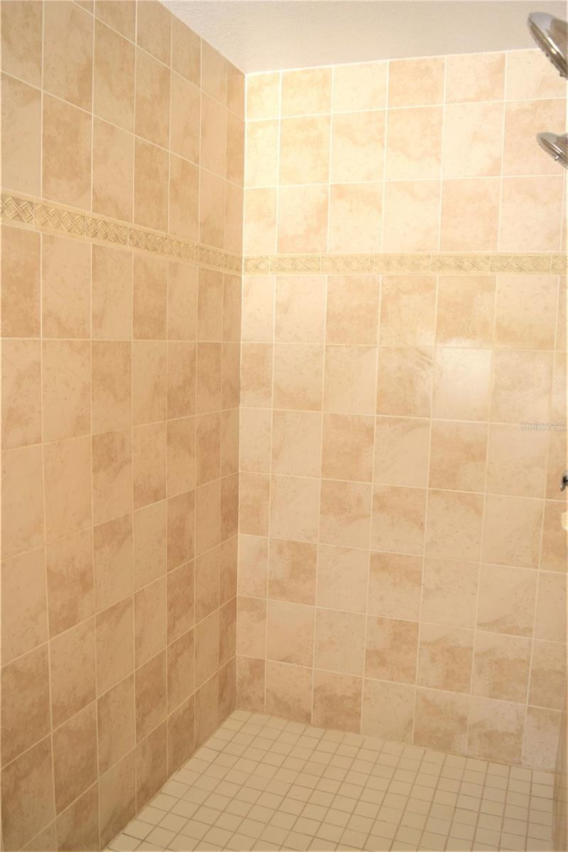 Image 12 of 18 For 4444 115th Street