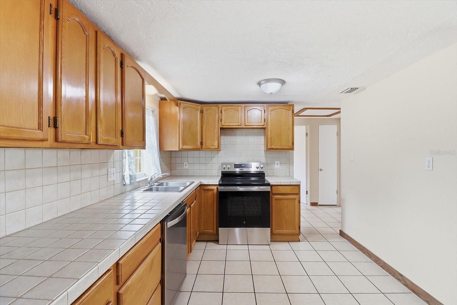 Image 10 of 32 For 7461 Village Drive