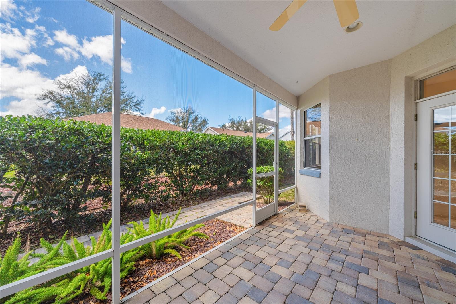 Image 39 of 60 For 646 Stratford Lane