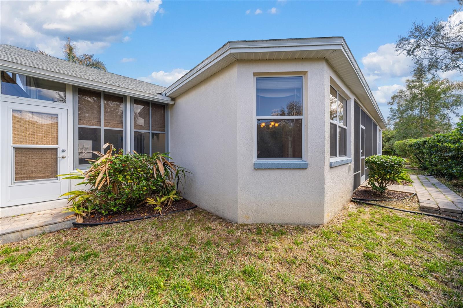 Image 41 of 60 For 646 Stratford Lane