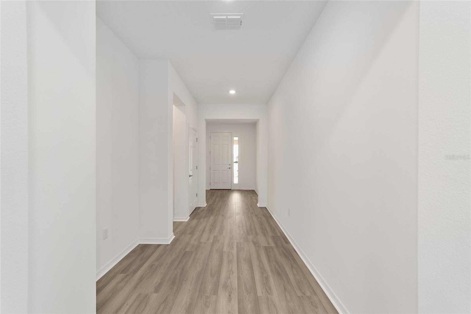 Image 11 of 47 For 7299 57th Lane