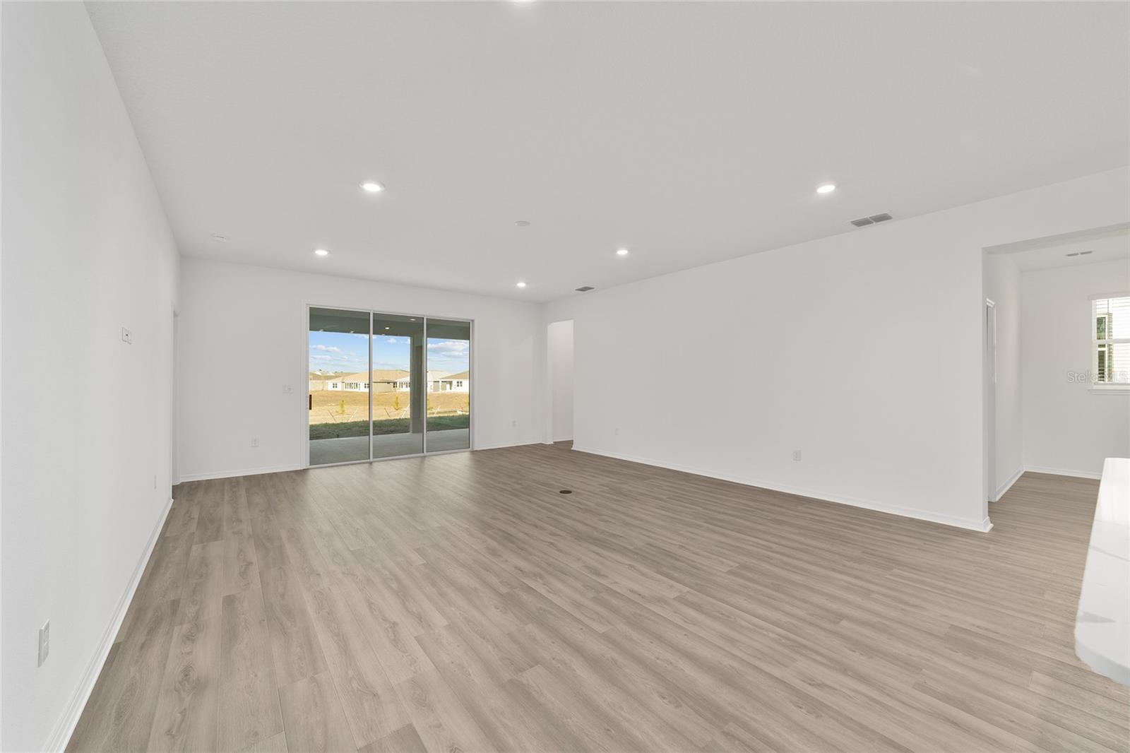 Image 12 of 47 For 7299 57th Lane