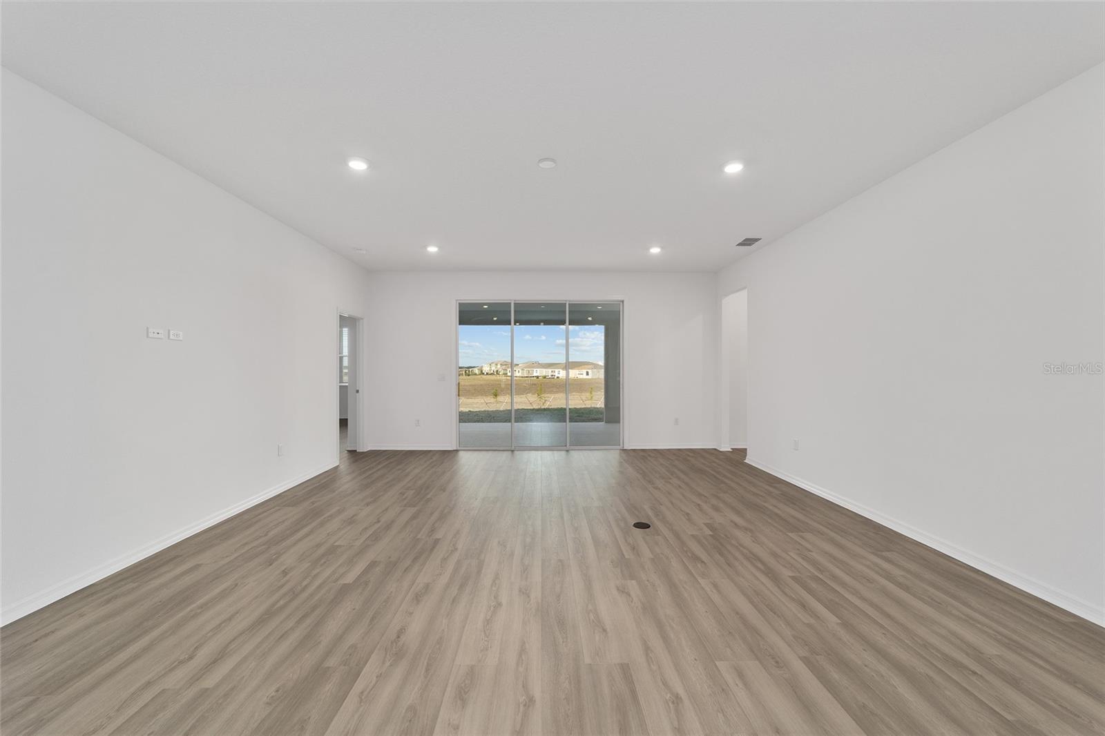 Image 13 of 47 For 7299 57th Lane