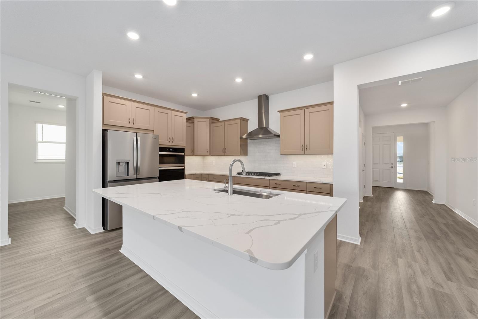 Image 19 of 47 For 7299 57th Lane